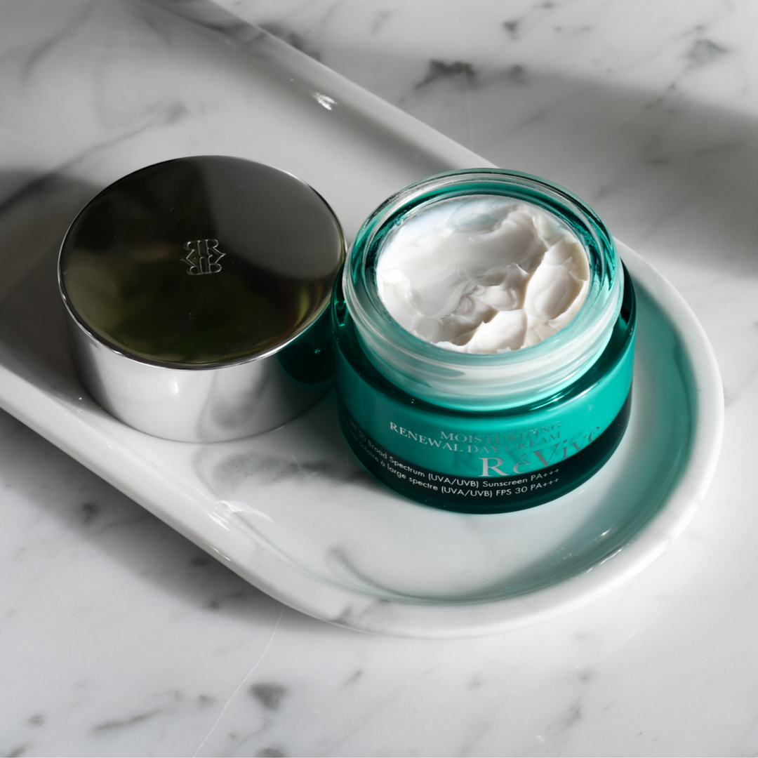 Moisturizing Renewal Day Cream SPF 30 Open Jar